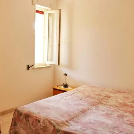 Apartamento Lido Pizzo - Cod 200