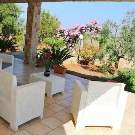 Apartamento Lido Pizzo - Cod 200