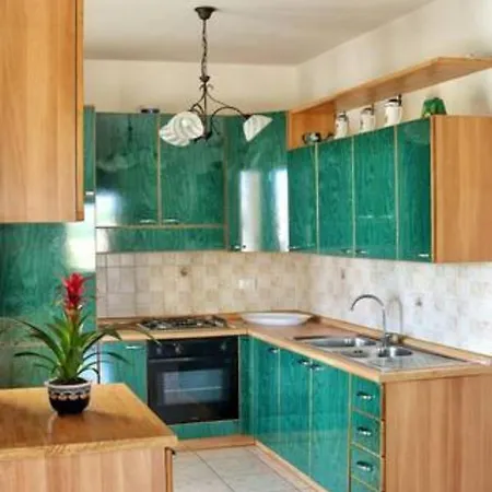 Apartamento Lido Pizzo - Cod 200